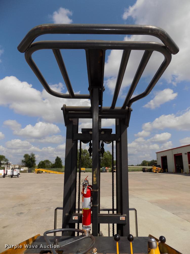 image for item DB8649 Prime Mover RC30 forklift