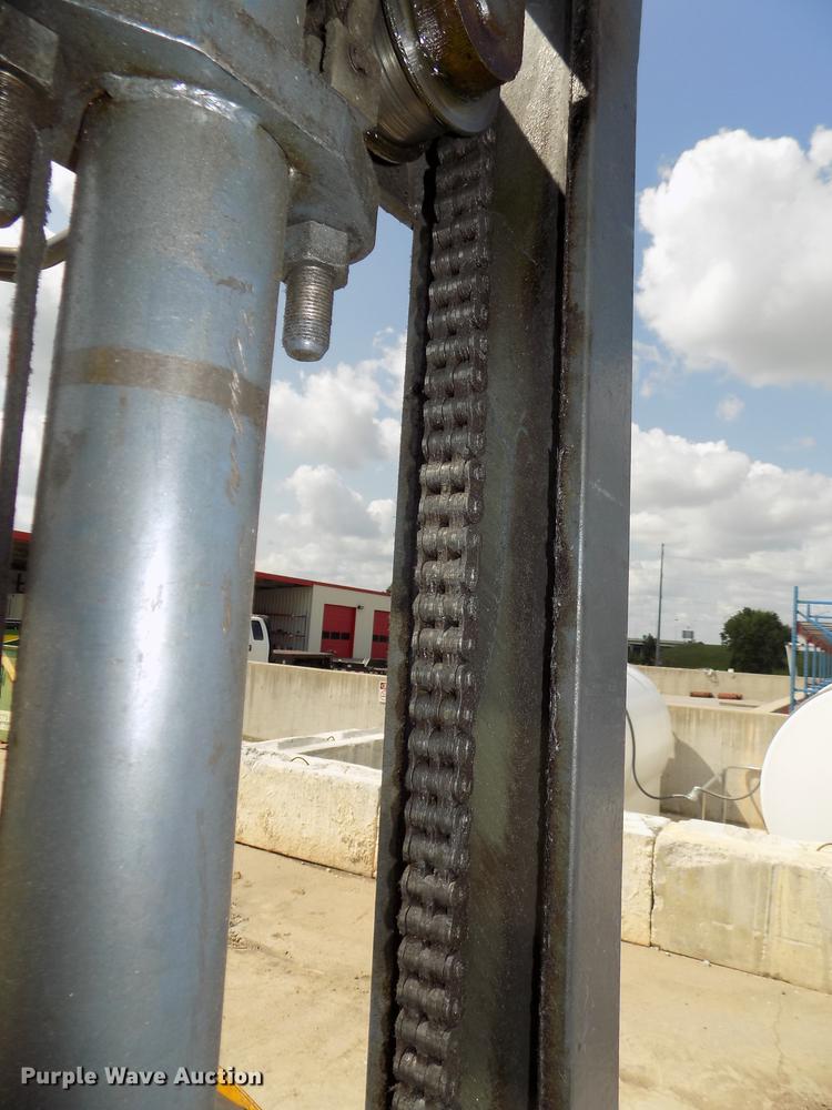 image for item DB8649 Prime Mover RC30 forklift