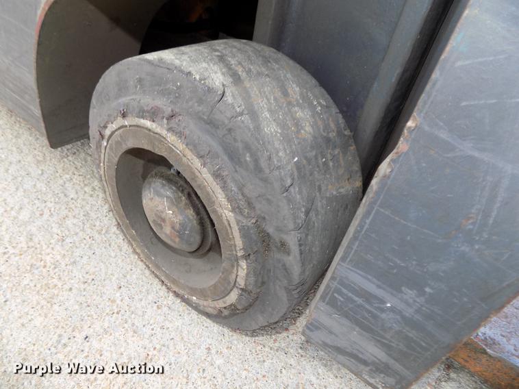 image for item DB8649 Prime Mover RC30 forklift