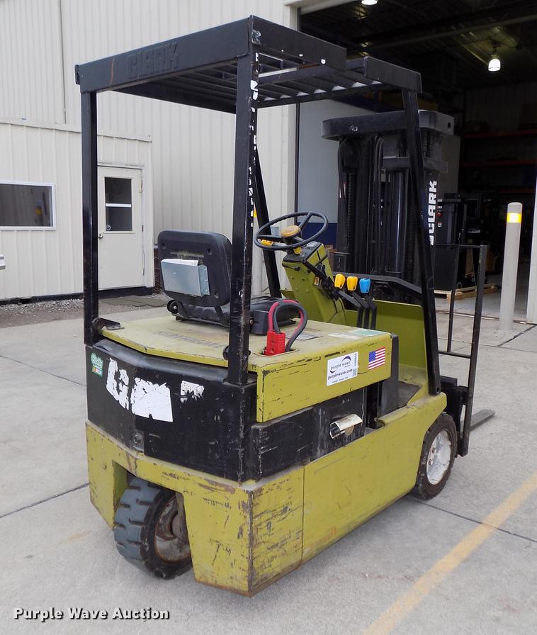 image for item DB8656 1988 Clark TM15 forklift