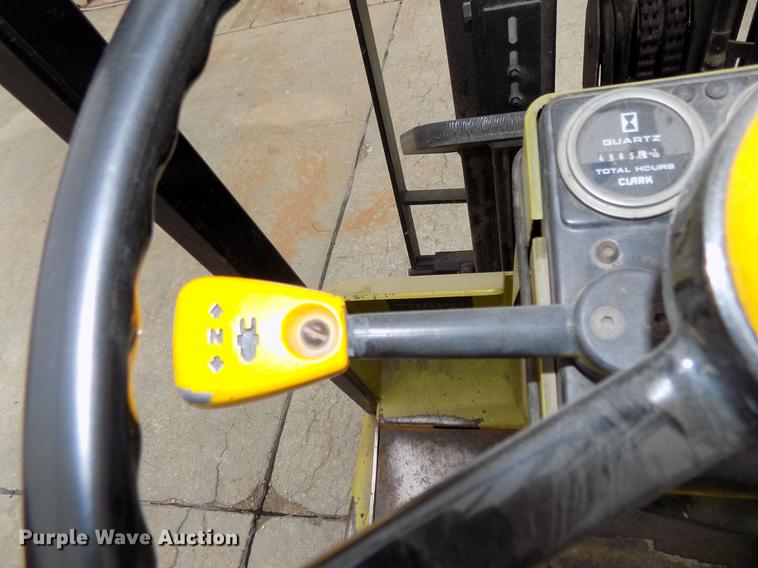 image for item DB8656 1988 Clark TM15 forklift