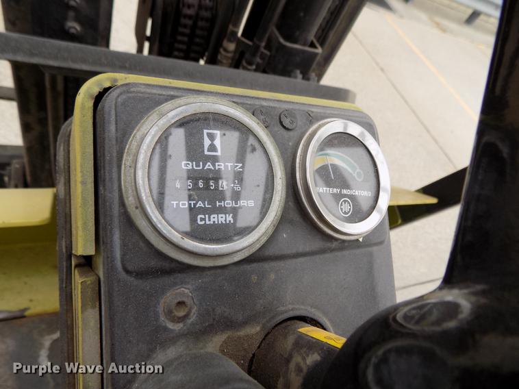 image for item DB8656 1988 Clark TM15 forklift