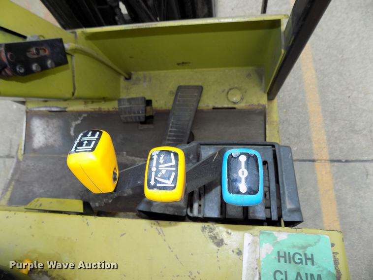 image for item DB8656 1988 Clark TM15 forklift