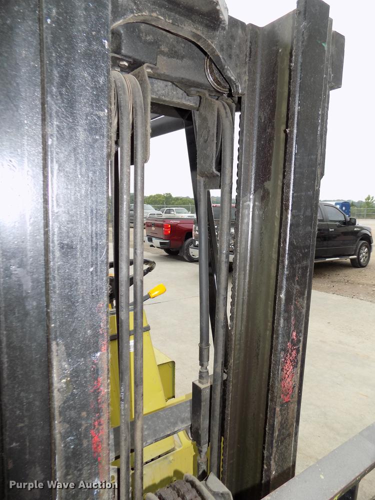 image for item DB8656 1988 Clark TM15 forklift