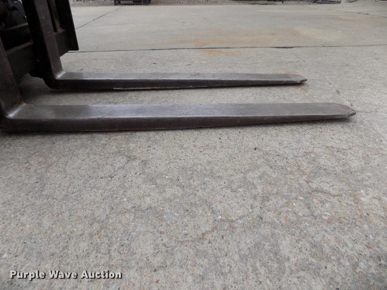 image for item DB8656 1988 Clark TM15 forklift