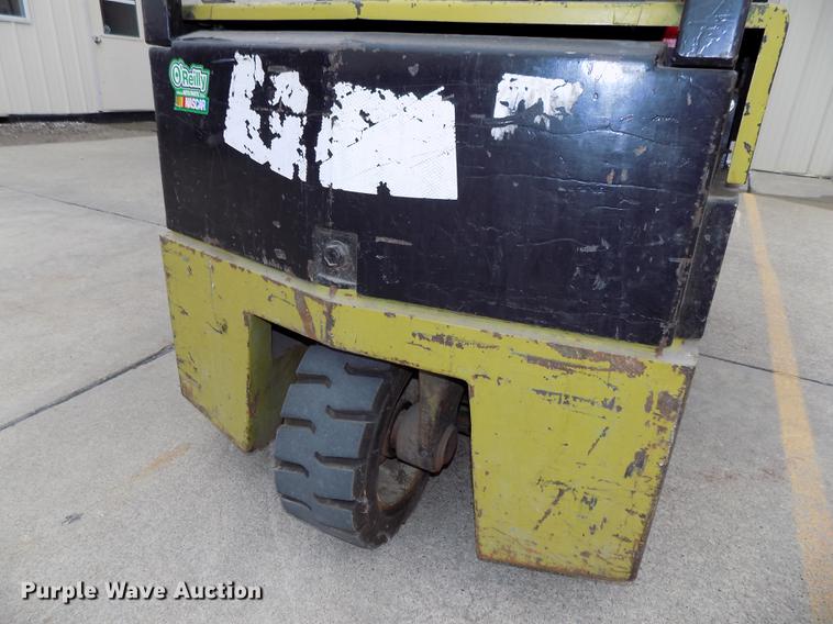 image for item DB8656 1988 Clark TM15 forklift