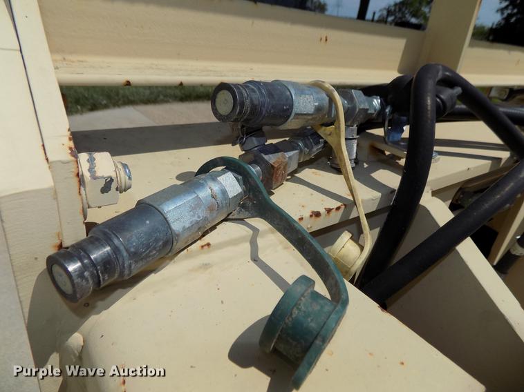 image for item DB8659 JLG telehandler carriage