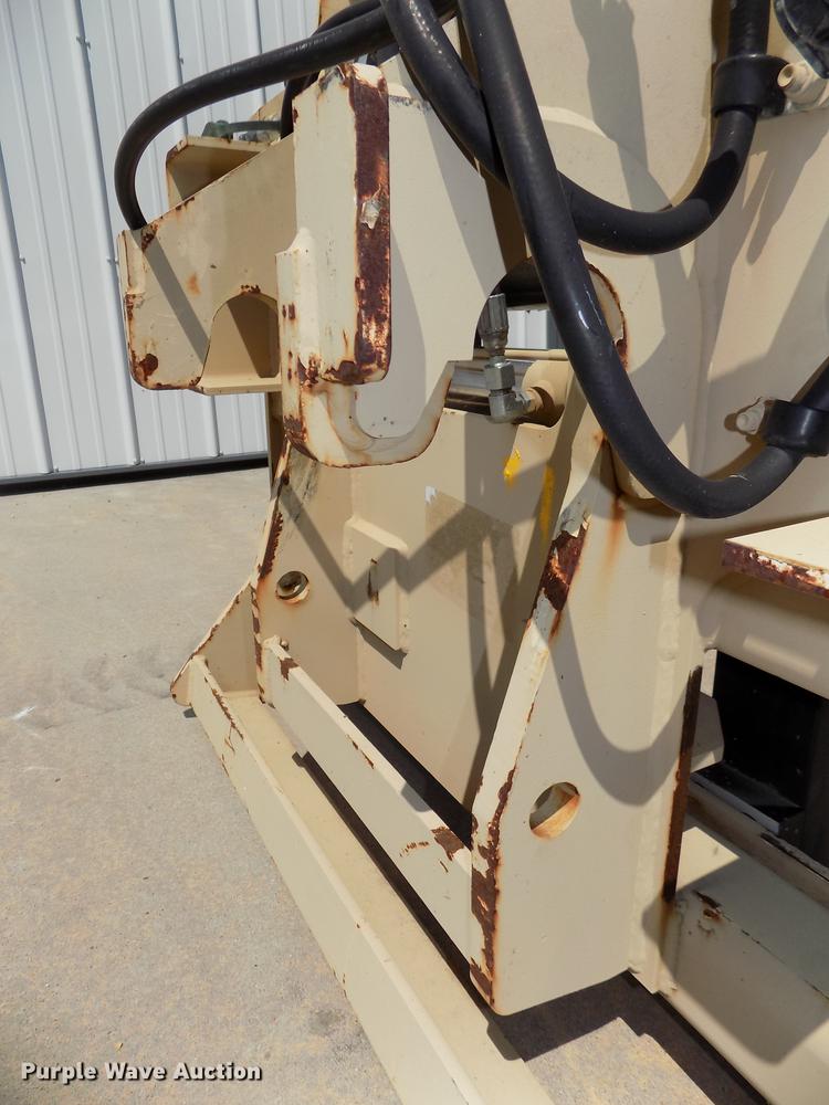 image for item DB8659 JLG telehandler carriage