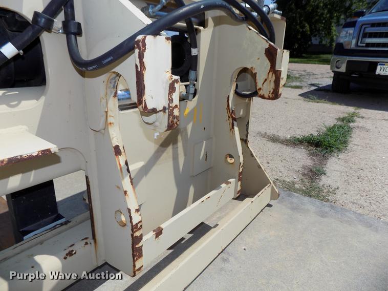 image for item DB8659 JLG telehandler carriage