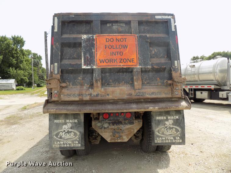 image for item DB8665 2004 Mack CV713 Granite dump truck
