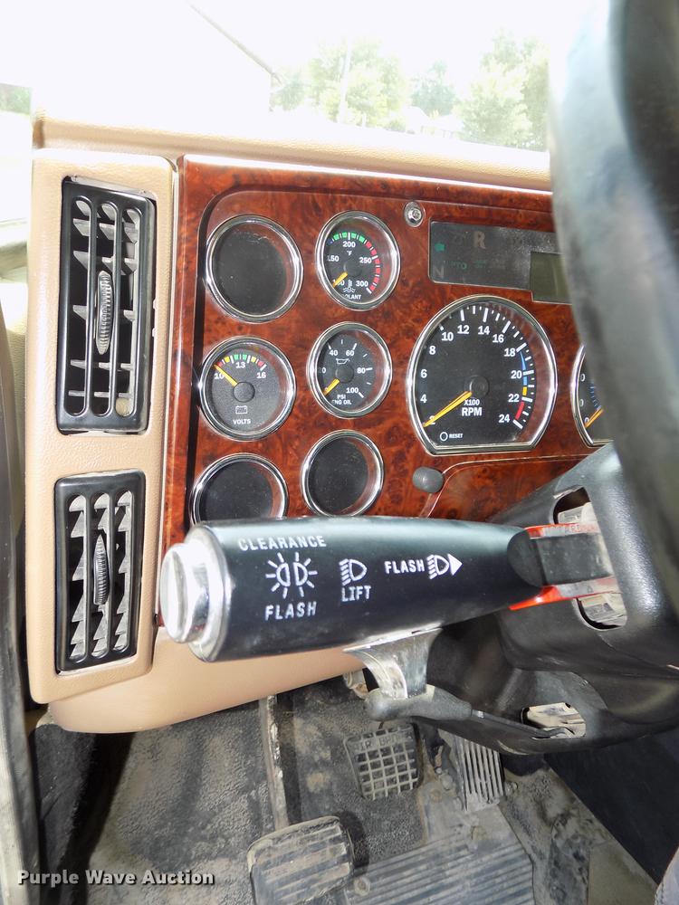 image for item DB8665 2004 Mack CV713 Granite dump truck