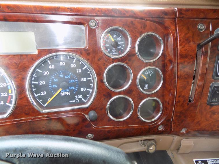 image for item DB8665 2004 Mack CV713 Granite dump truck