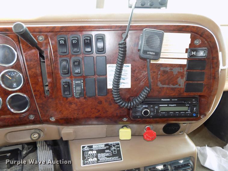 image for item DB8665 2004 Mack CV713 Granite dump truck