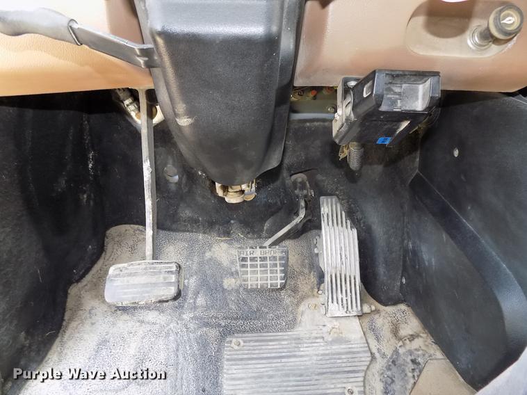 image for item DB8665 2004 Mack CV713 Granite dump truck