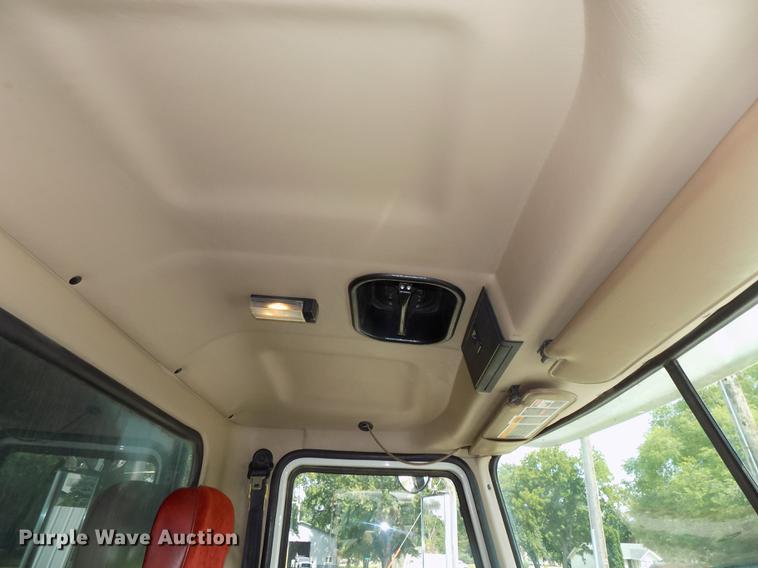 image for item DB8665 2004 Mack CV713 Granite dump truck