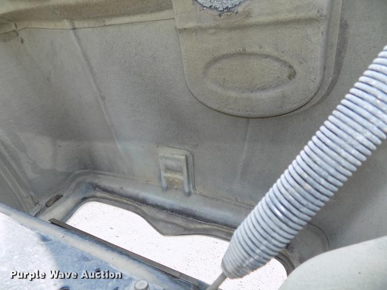 image for item DB8665 2004 Mack CV713 Granite dump truck