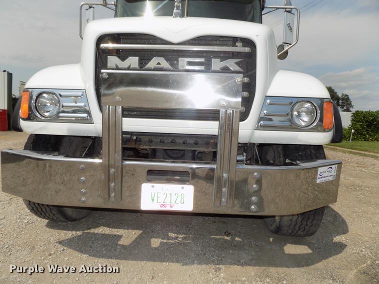 image for item DB8665 2004 Mack CV713 Granite dump truck