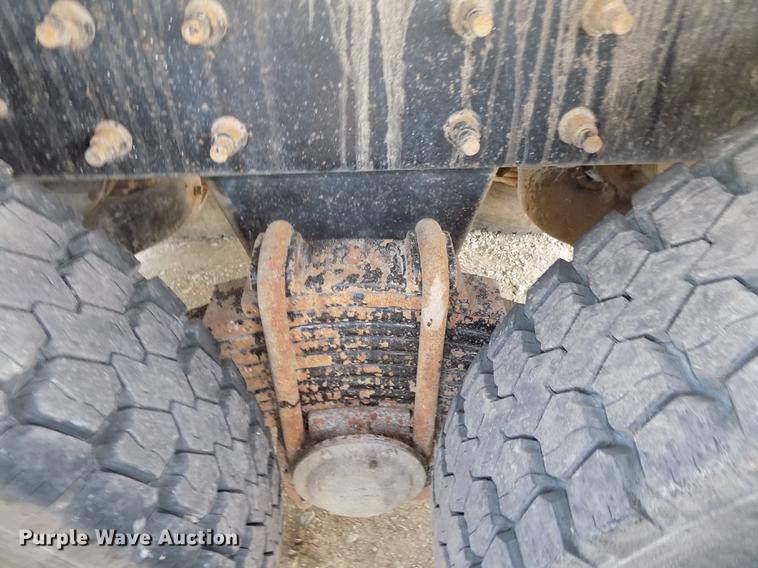 image for item DB8665 2004 Mack CV713 Granite dump truck