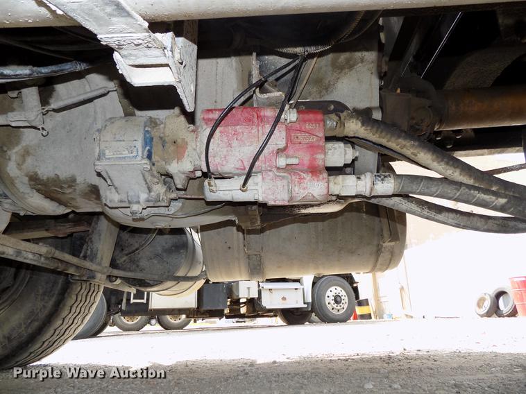 image for item DB8665 2004 Mack CV713 Granite dump truck