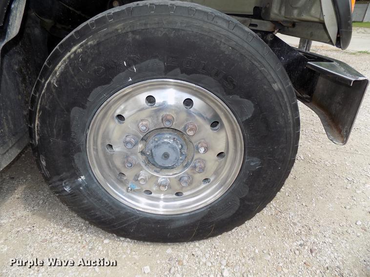 image for item DB8665 2004 Mack CV713 Granite dump truck