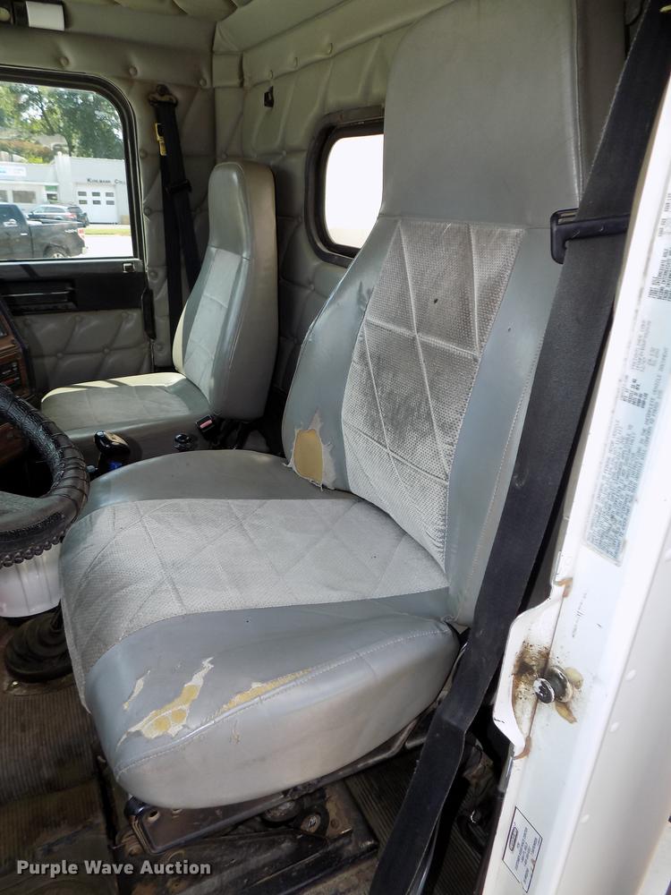 image for item DB8666 1998 Freightliner FLD120 dump truck