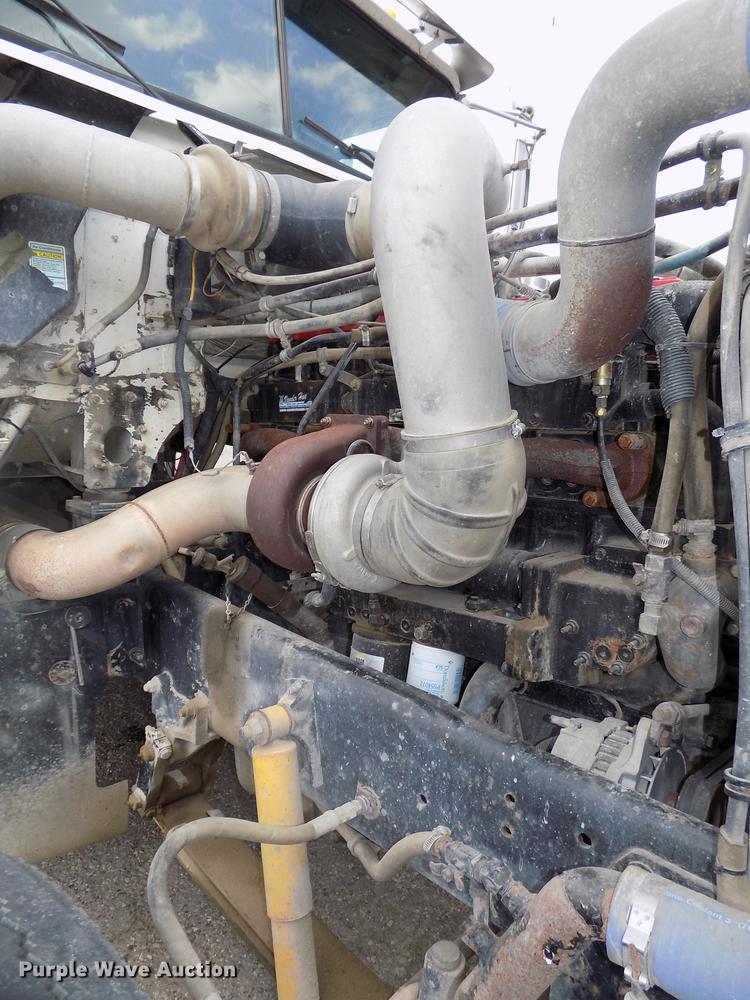 image for item DB8666 1998 Freightliner FLD120 dump truck