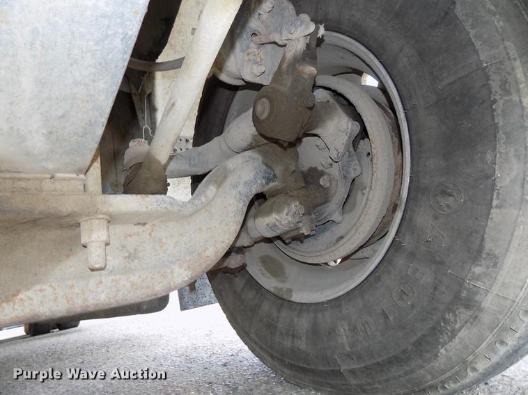 image for item DB8666 1998 Freightliner FLD120 dump truck