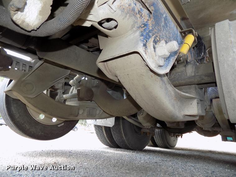 image for item DB8666 1998 Freightliner FLD120 dump truck