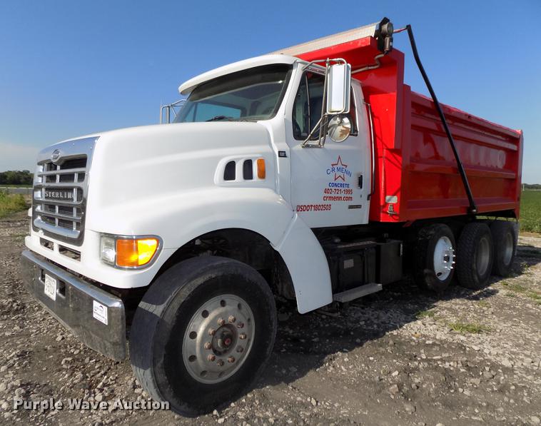 image for item DB8672 2000 Sterling dump truck