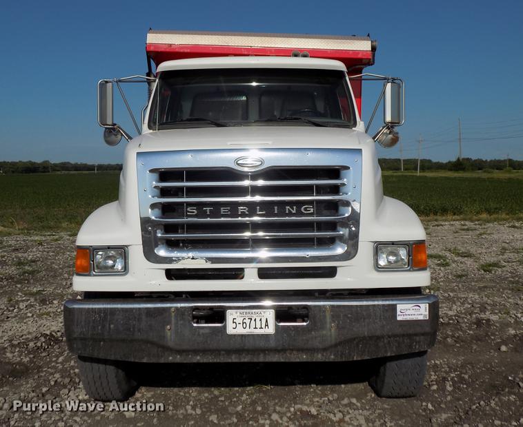 image for item DB8672 2000 Sterling dump truck