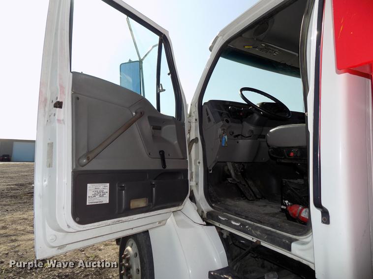 image for item DB8672 2000 Sterling dump truck