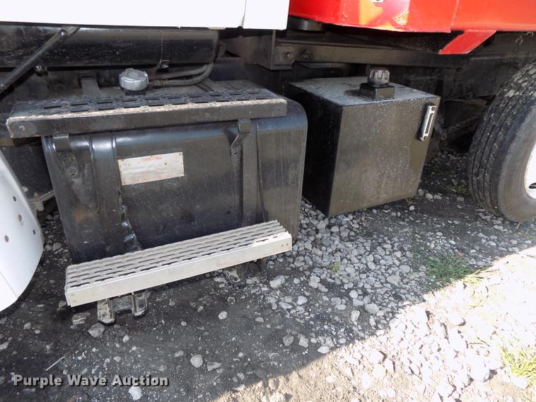 image for item DB8672 2000 Sterling dump truck