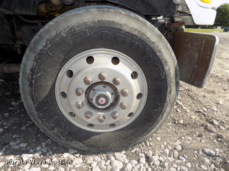 image for item DB8672 2000 Sterling dump truck