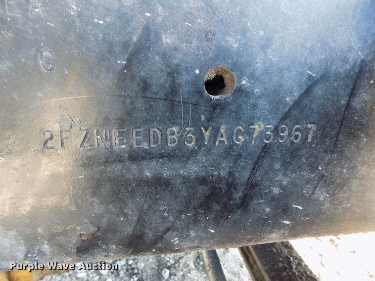 image for item DB8672 2000 Sterling dump truck