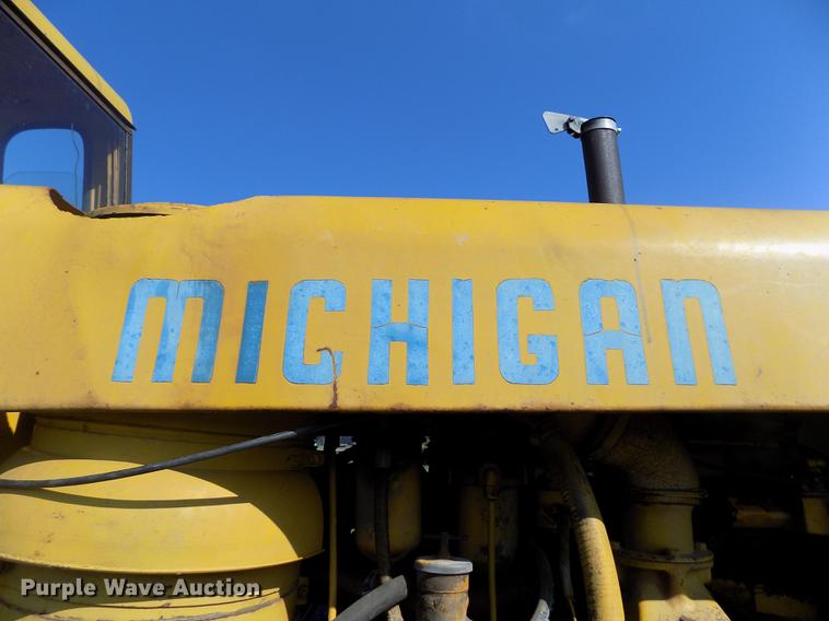 image for item DB9188 1975 Michigan 175A wheel loader