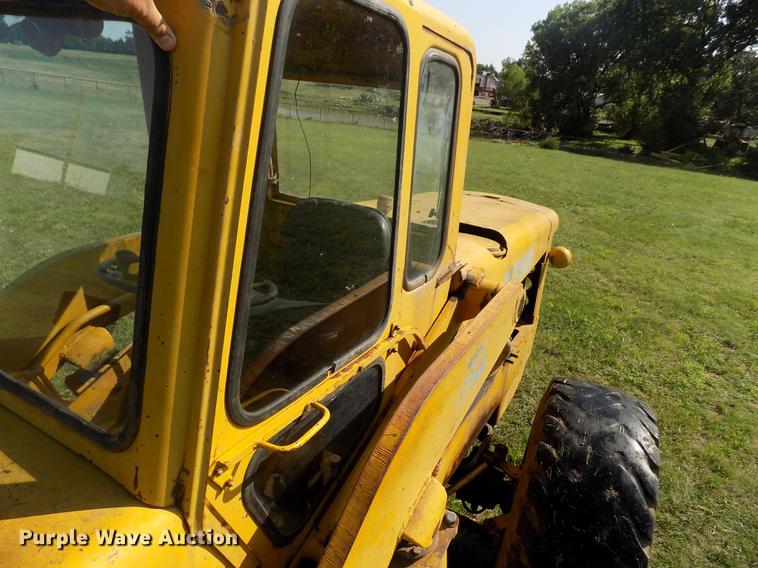 image for item DB9188 1975 Michigan 175A wheel loader