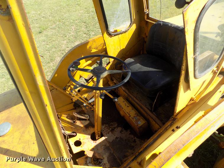image for item DB9188 1975 Michigan 175A wheel loader