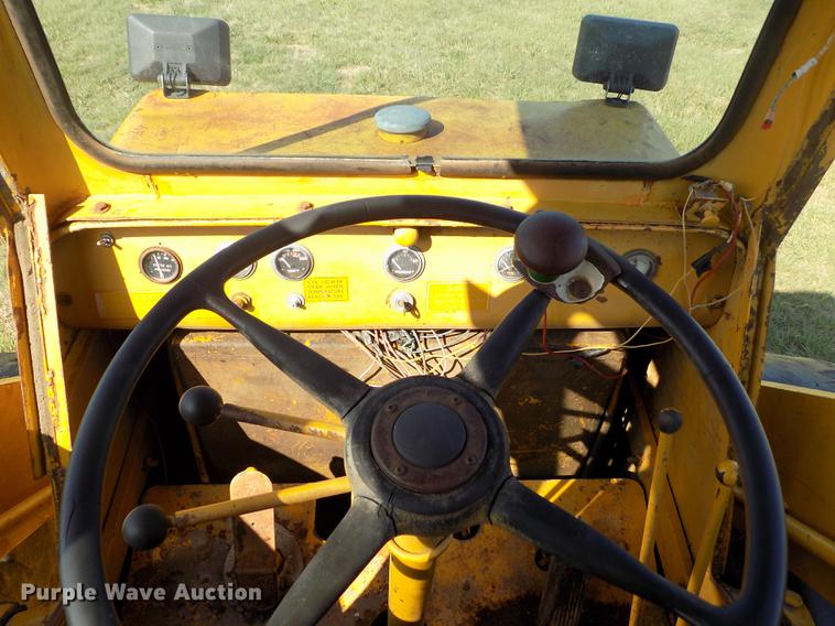 image for item DB9188 1975 Michigan 175A wheel loader