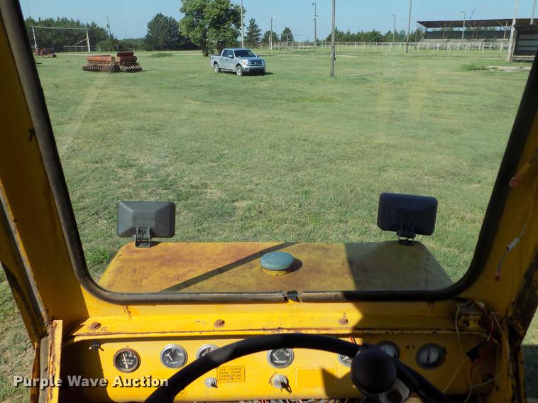 image for item DB9188 1975 Michigan 175A wheel loader
