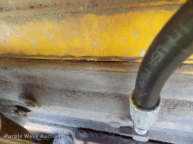 image for item DB9188 1975 Michigan 175A wheel loader