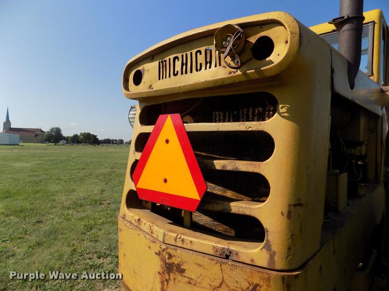 image for item DB9188 1975 Michigan 175A wheel loader