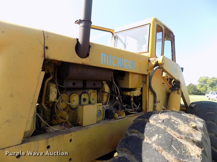image for item DB9188 1975 Michigan 175A wheel loader