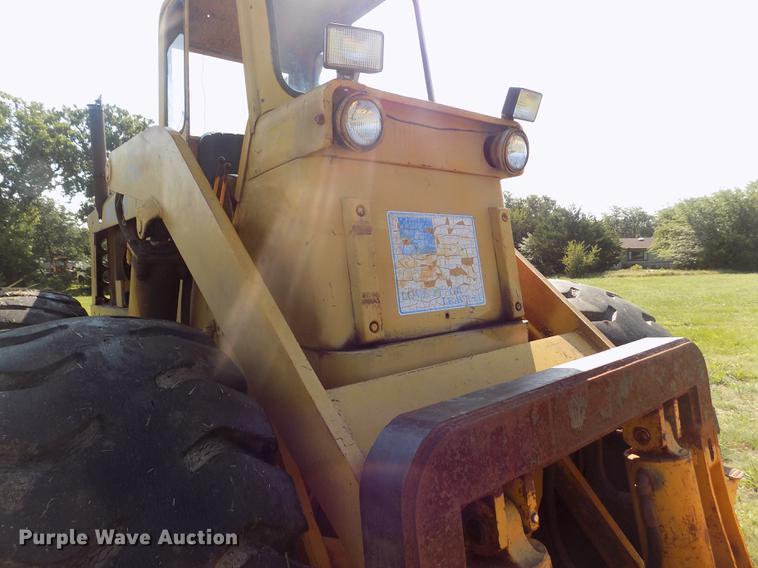 image for item DB9188 1975 Michigan 175A wheel loader