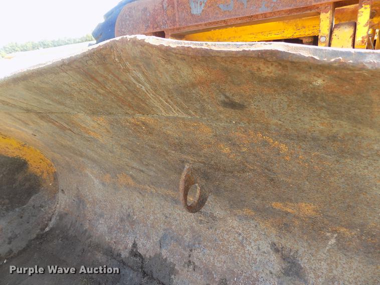 image for item DB9188 1975 Michigan 175A wheel loader