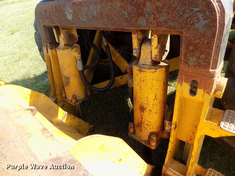 image for item DB9188 1975 Michigan 175A wheel loader