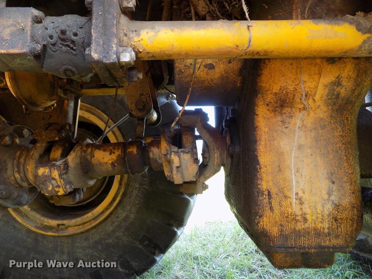 image for item DB9188 1975 Michigan 175A wheel loader