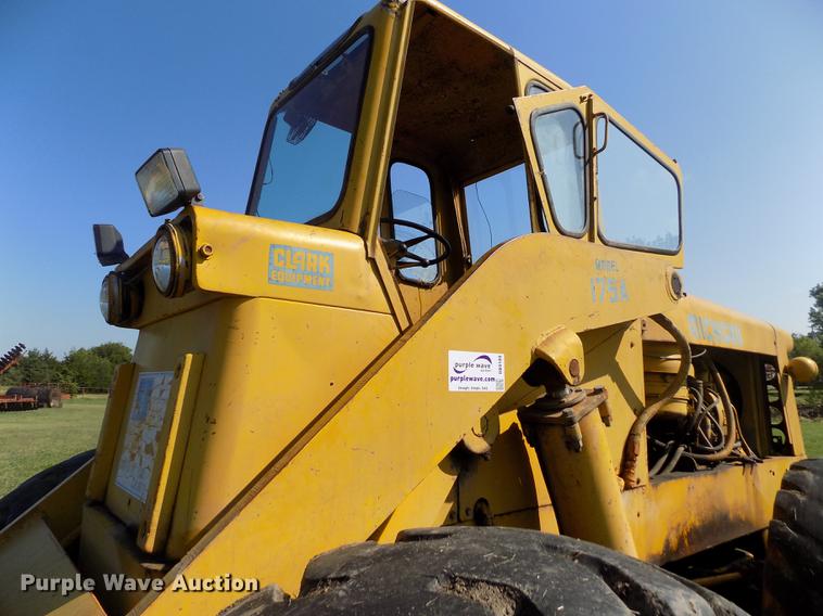 image for item DB9188 1975 Michigan 175A wheel loader
