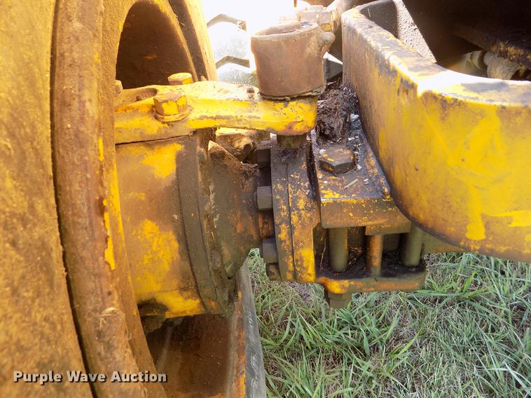 image for item DB9188 1975 Michigan 175A wheel loader