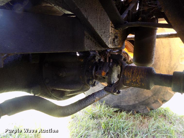 image for item DB9188 1975 Michigan 175A wheel loader