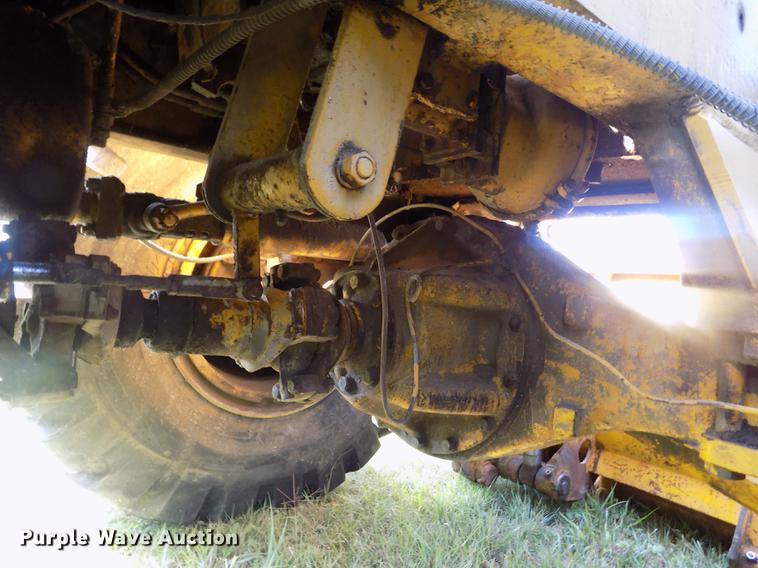 image for item DB9188 1975 Michigan 175A wheel loader